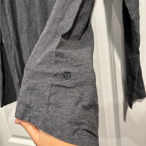 lululemon athletica Charcoal Long Sleeve Tee - Picture 2 of 3